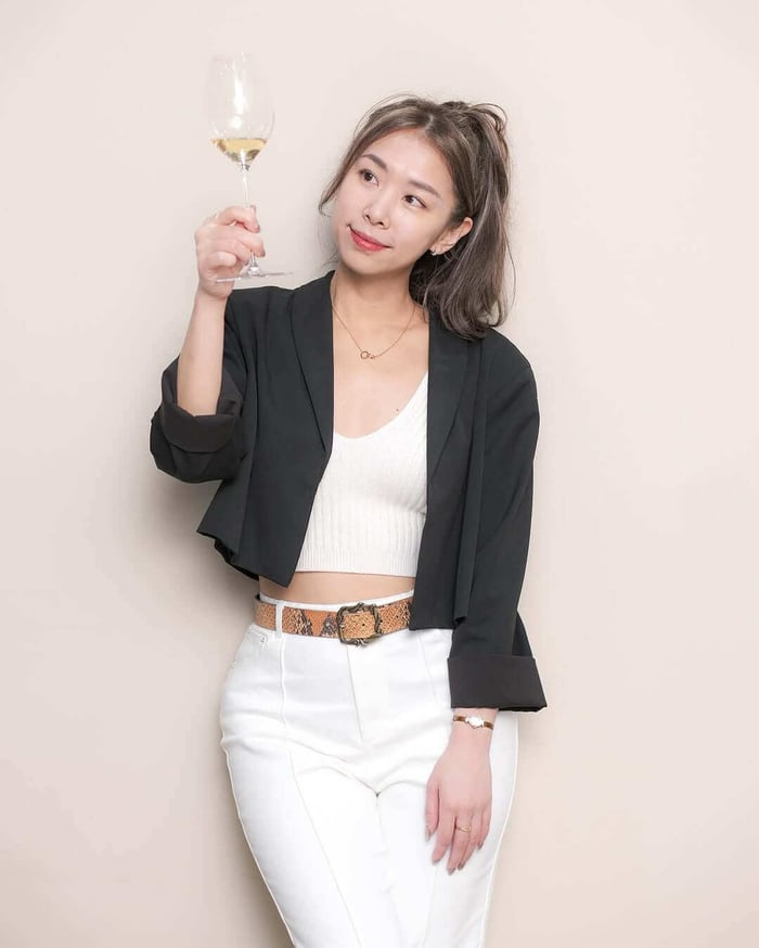 A gentle gradient of color adds a touch of sophistication to your look, making it best hair color for those who prefer a more understated style.