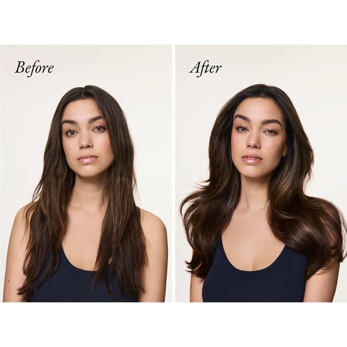 Oribe's Mirror Rinse immediately delivers luminous, glossy shine while providing weightless hydration and conditioning.