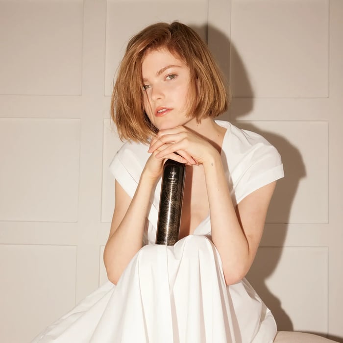 Effortless Texture, Instant Transformation with Oribe Dry Texturizing Spray