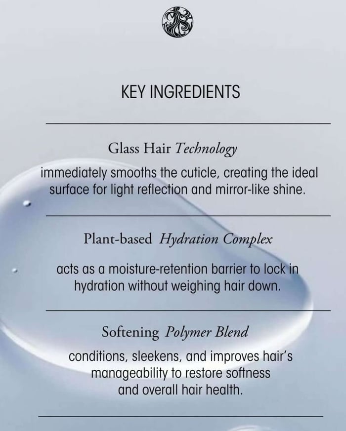 Enjoy up to 15 washes of glass-like shine and touchably soft hair with this Oribe salon-grade rinse.