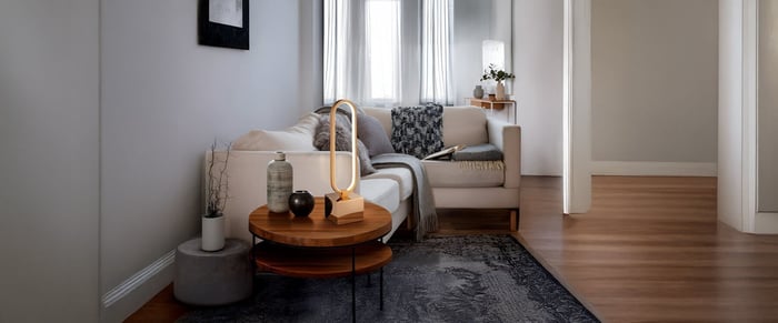 Struggling With Dark Corners Or Dull Surfaces? Modern Table Lamps Might Be The Fix