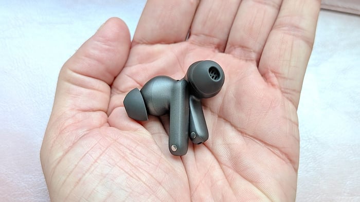 OnePlus Buds 4 Design
