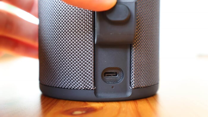 The Megaboom 4’s rugged build and style make it a perfect fit indoors or outside