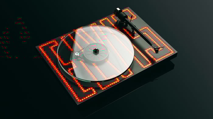 Pro-Ject Elvis: high-end vinyl turntable