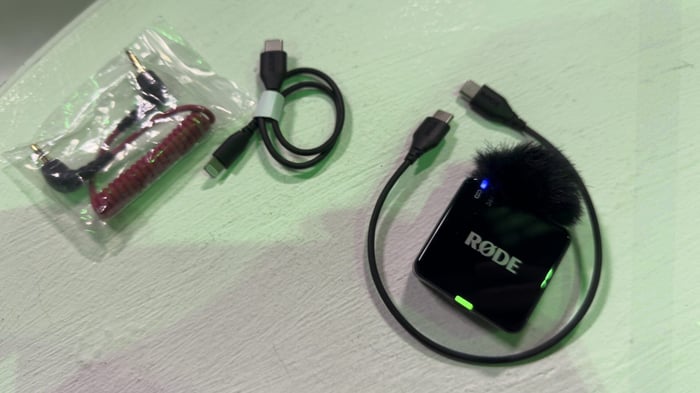 RØDE Wireless Go Gen 3 with connecting cables