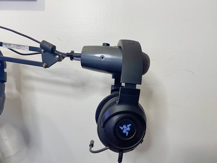 The signature Triforce drivers deliver dynamic and clear sound across the spectrum