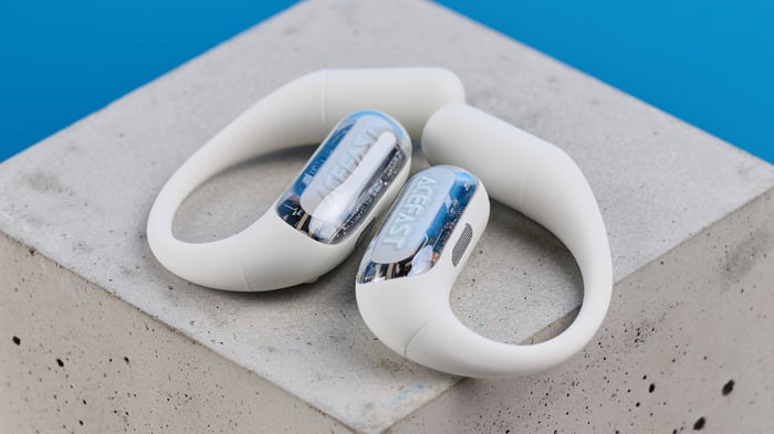 Seamless multipoint Bluetooth connectivity