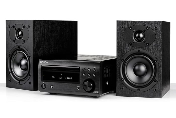 Listening session with the Denon D-M41DAB reveals its depth and clarity