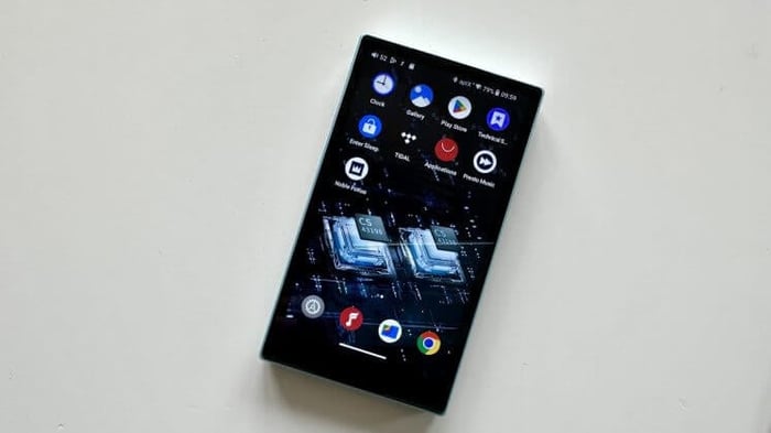 FiiO JM21 on white surface