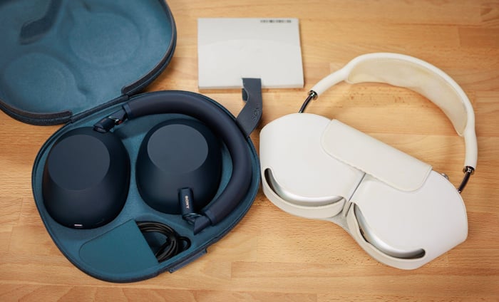 Close-up of the headphone materials and finishes