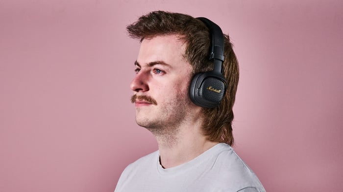 Man wearing Marshall Milton ANC headphones