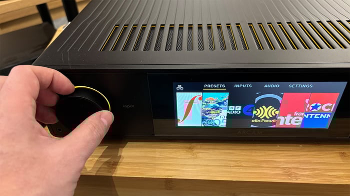 Precise control complements the SA35’s detailed audio performance.