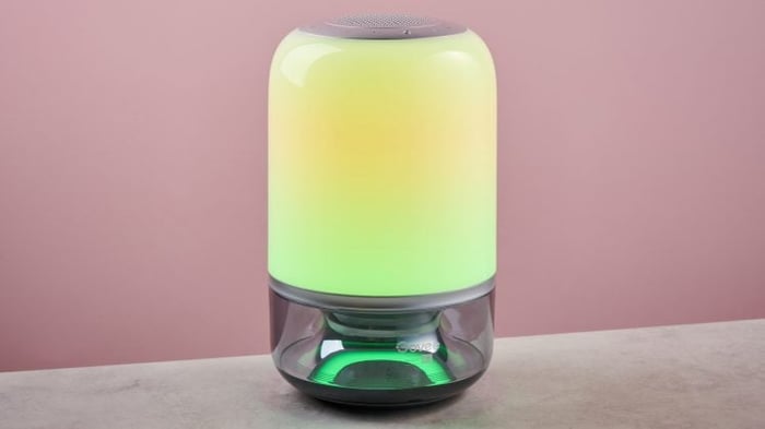 Gradients paint a serene atmosphere.
