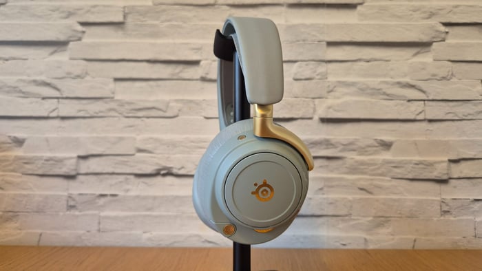 SteelSeries Arctis Nova Elite