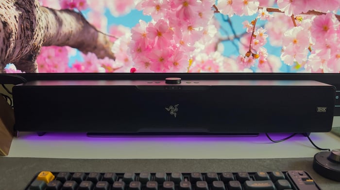 Razer Leviathan V2 Pro soundbar and subwoofer