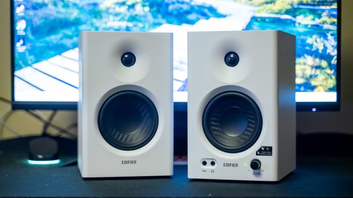 Edifier MR4 studio monitors