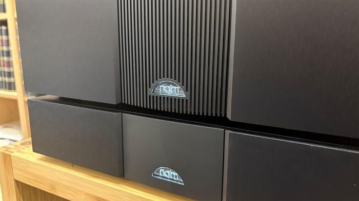 Naim NAP 500 DR logo detail