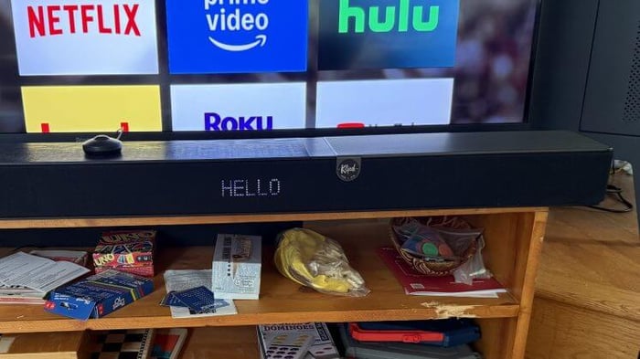 Klipsch Flexus Core 300 elegantly placed on stand.