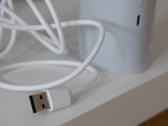 Sonos Roam charging options