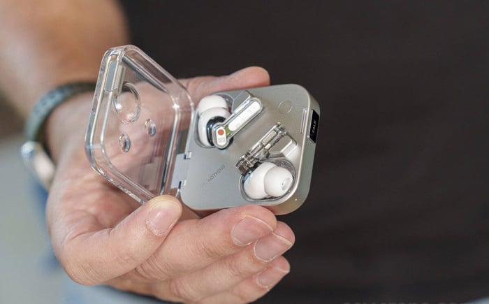 Nothing Ear (3) charge case