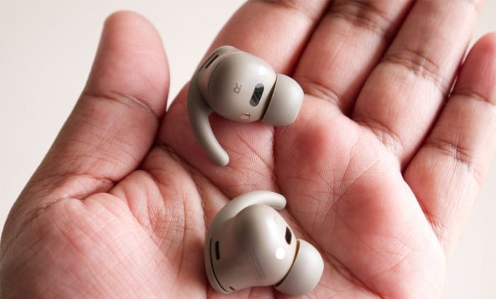 Powerbeats Fit sound test setup