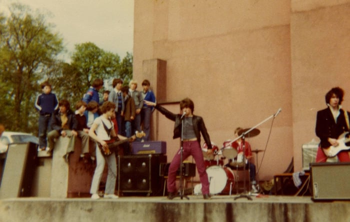 U2 performing at Mount Temple in 1977
