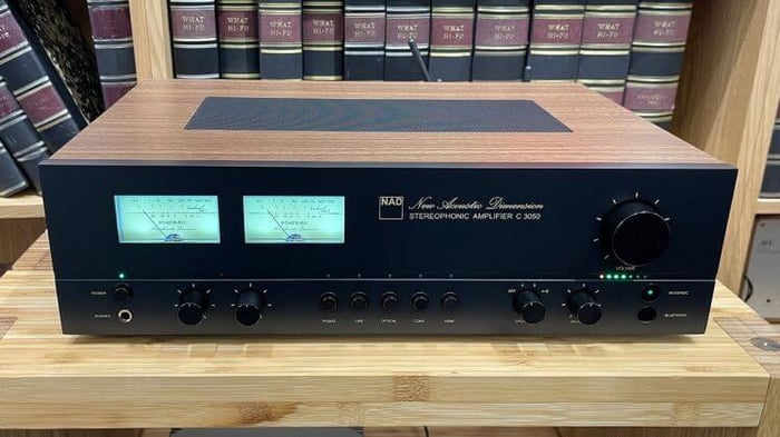 NAD C 3050 Stereo Amplifier with Streaming Module