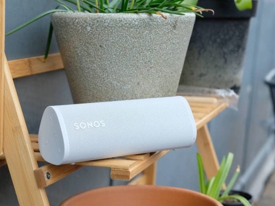 Sonos Roam lifestyle