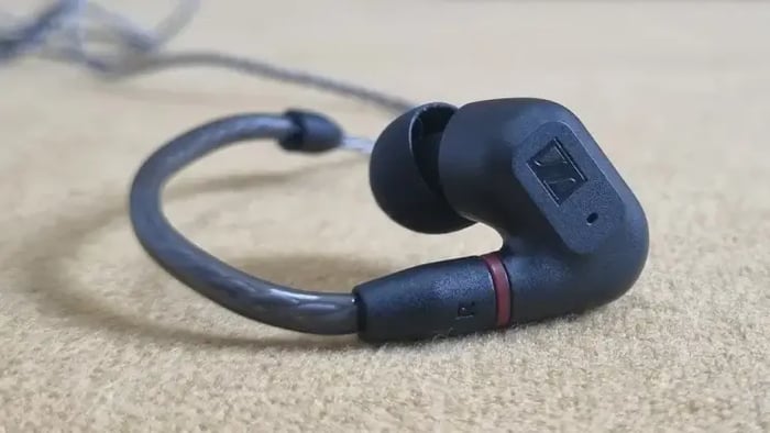 Sennheiser IE 200