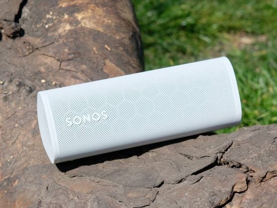 Sonos Roam lifestyle