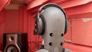 Sennheiser Game One headset side