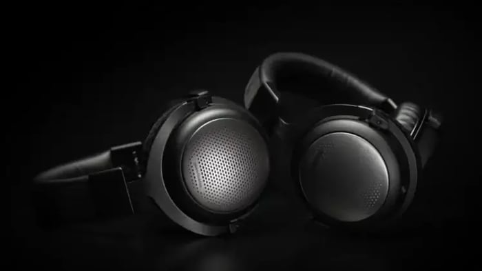 Beyerdynamic T1 (3rd Generation) Side
