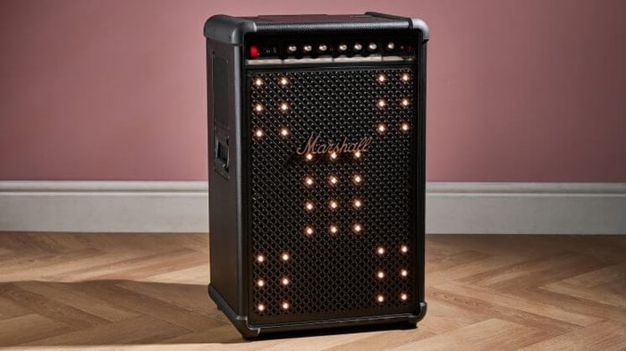 Lights add epic flair to the sound