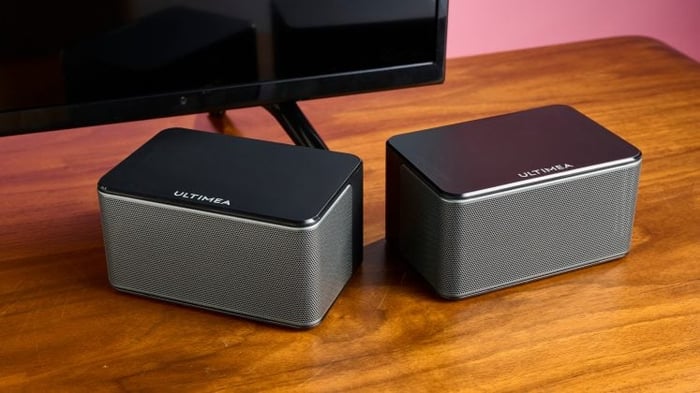 Rear speakers of Ultimea Poseidon D50.