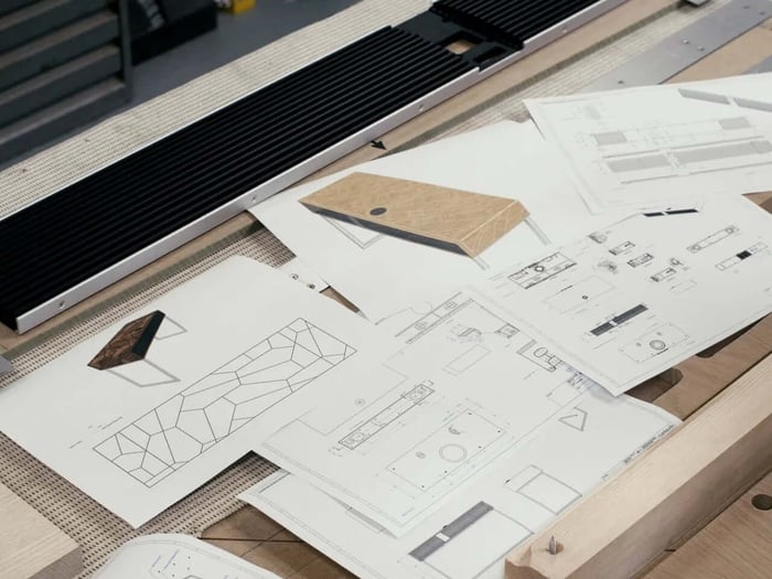 Detailed craftsmanship of the marquetry pattern on the speaker cabinet