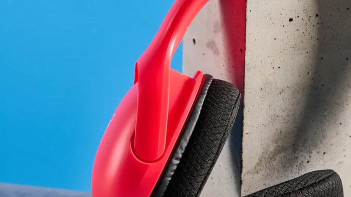 Close-up of the Turtle Beach Airlite Fit drivers