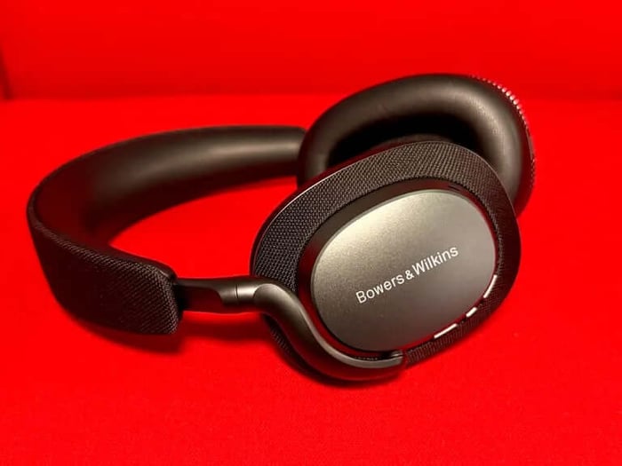Bowers & Wilkins PX7 S3