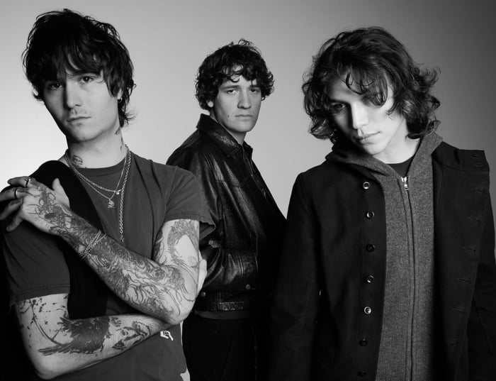 Quarters live performance on stage