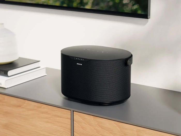 Heavyweight acoustics meet waterproof design