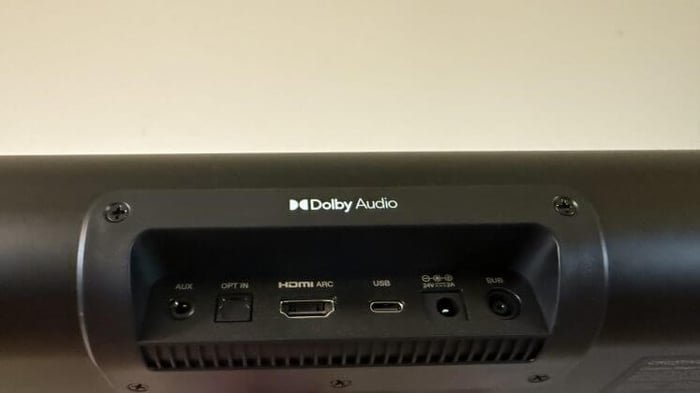 Input ports of Creative Stage Pro.