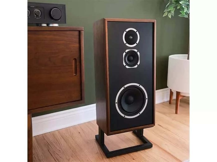 Close up on KLH Model Four drivers and cabinet finish