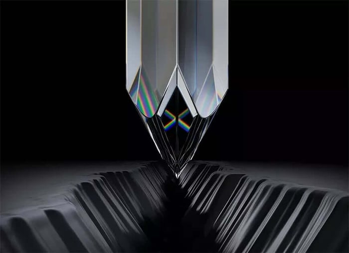Ortofon MC Vertex with titanium body coated in DLC for resonance control