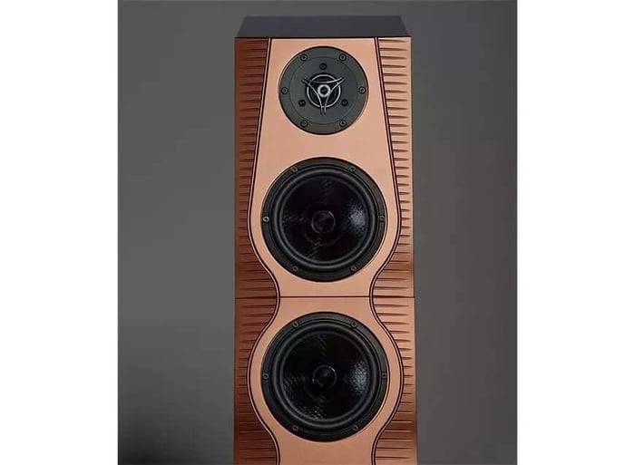 SV-Audio Astrid floor-standing speakers, blending elegant design with a performance-driven build.