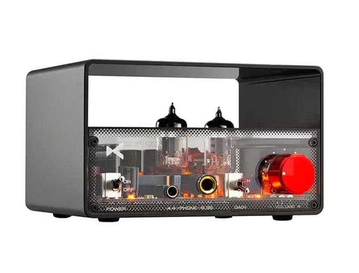 xDuoo MT-02 amplifier with visible tubes