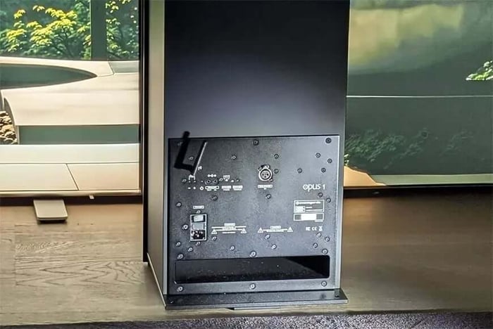 Avantgarde Opus 1 active speaker system