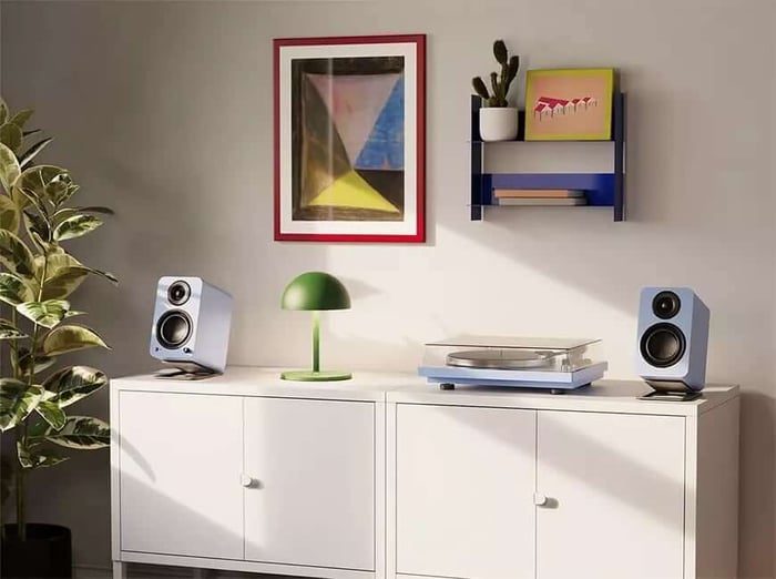 Refreshed Kanto Yu6 speakers with upgraded drivers and modern connectivity.