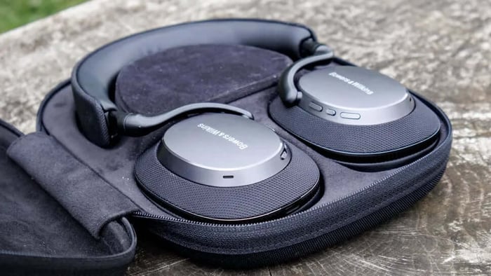 Bowers & Wilkins PX7 S3