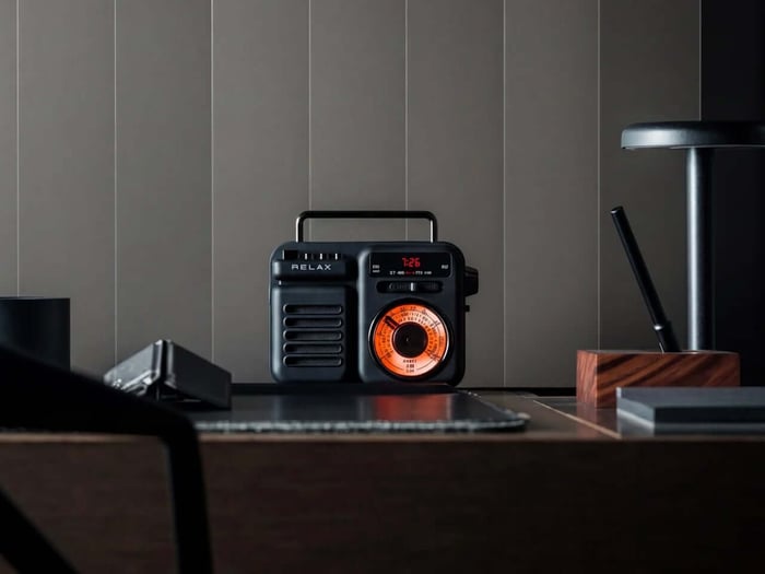 Retrowave Radio Retro Speaker