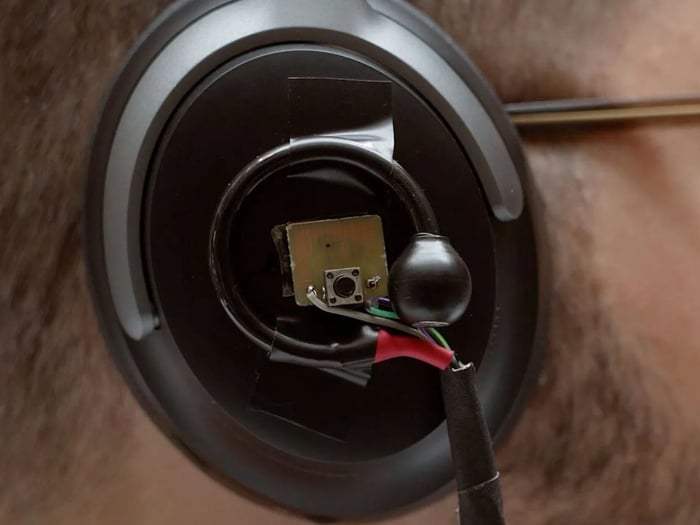 AI headphones filtering conversation voices in noisy environments