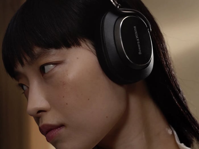 Bowers & Wilkins PX8 S2 Close-up showing luxury build quality